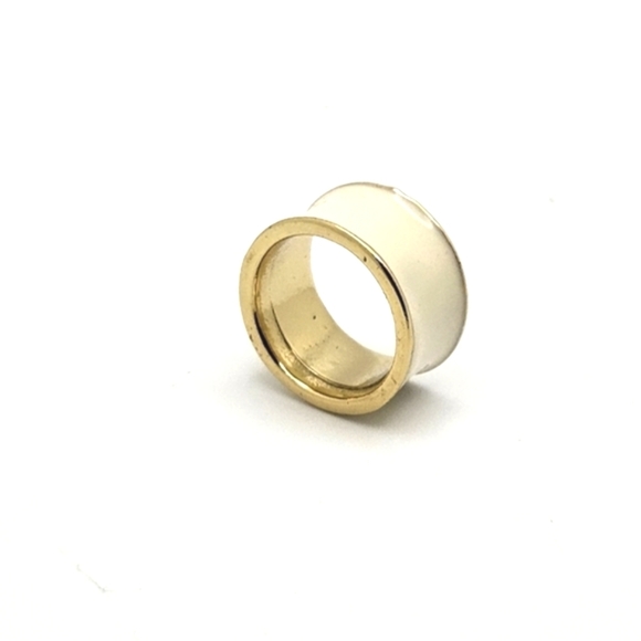 🆓️ FREE ADD ON TO BUNDLE Yellow Gold Cream Enamel Wide Ring Size 4.5 - Picture 1 of 5